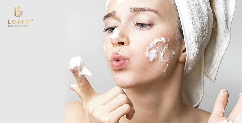 dùng sữa rửa mặt nhiều